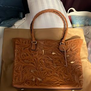 Like new Patricia Nash large tote shoulder bag